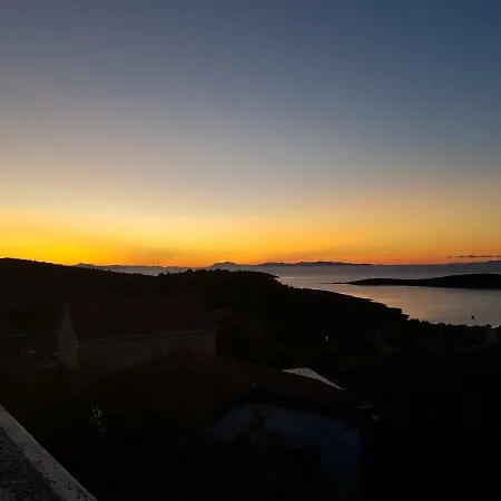 Apartament Issa
