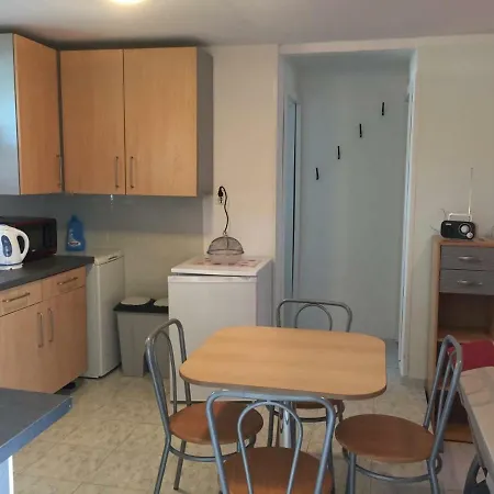 Apartament Issa *